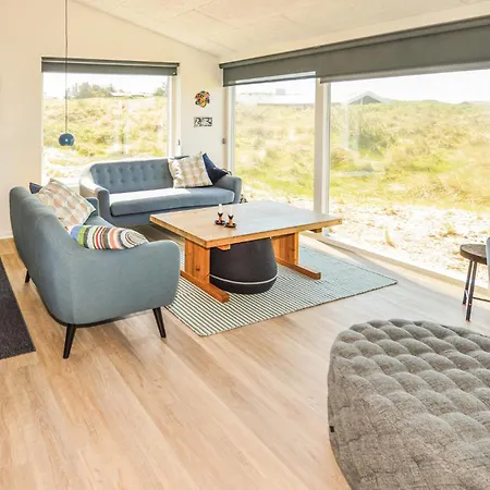 Feriehus Cozy In With Kitchen